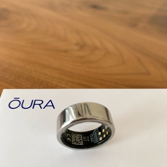 Oura Heritage Gen 3 Ring - Picture 1 of 4